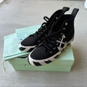 Mens Off-White canvas mid-sneaker